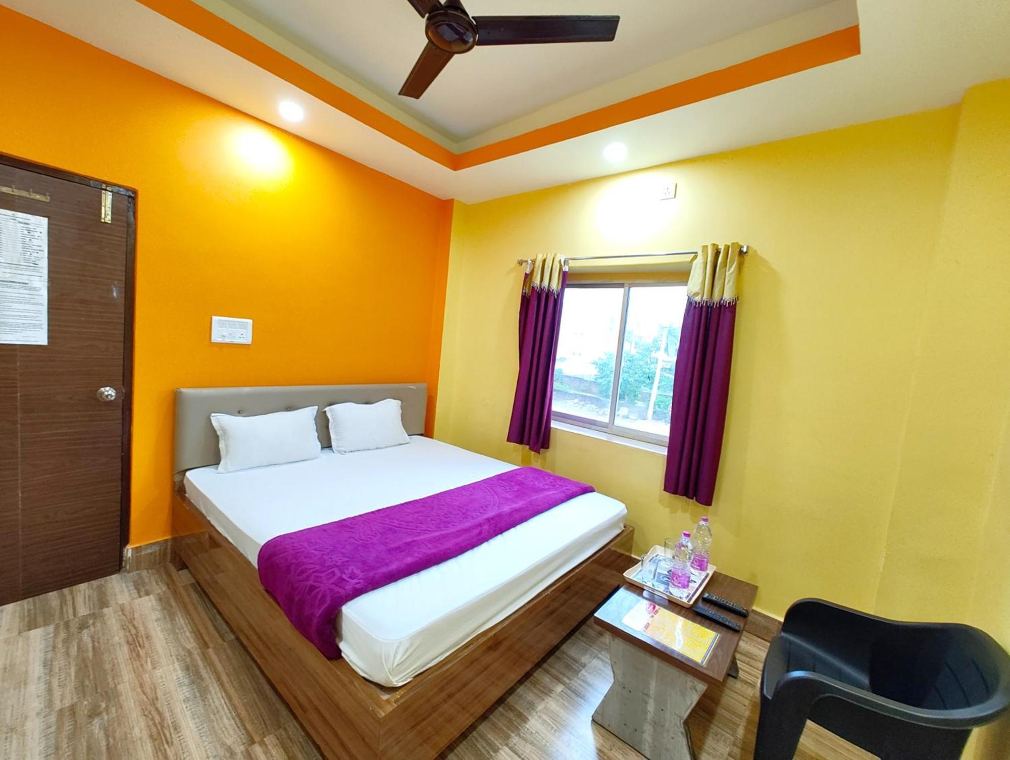 Goroomgo Sahoo Palace Puri - Prime Location Near Sea Beach - Excellent Service With Parking Facilities Bagian luar foto